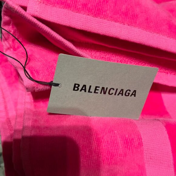 Balenciaga   BB Beach Towel in Pink - Picture 4 of 5